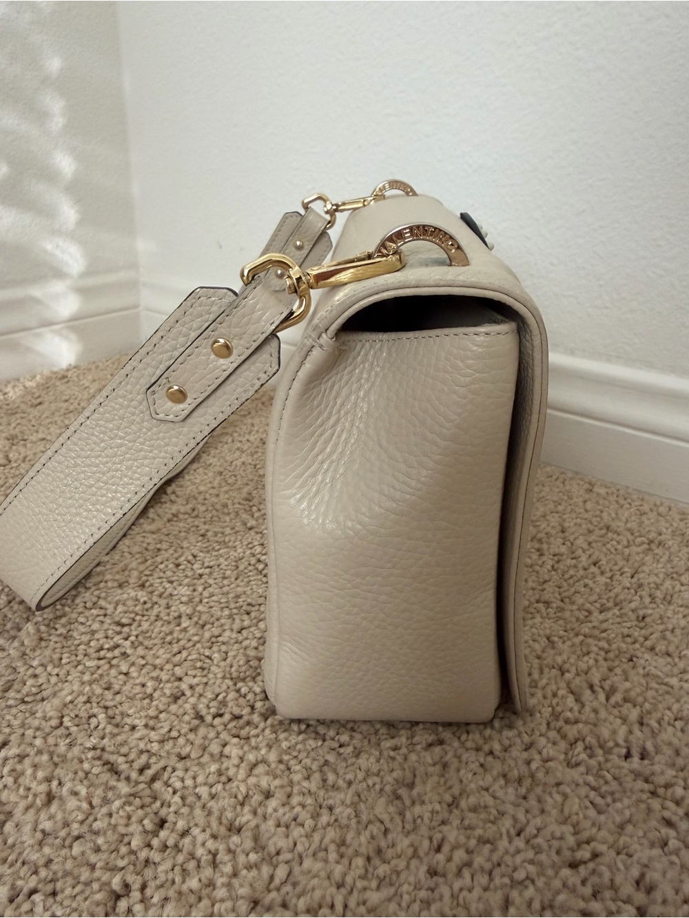 Valentino By Mario Valentino Cream Pebbled Leather Shoulder Bag with V Logo - Picture 11 of 15